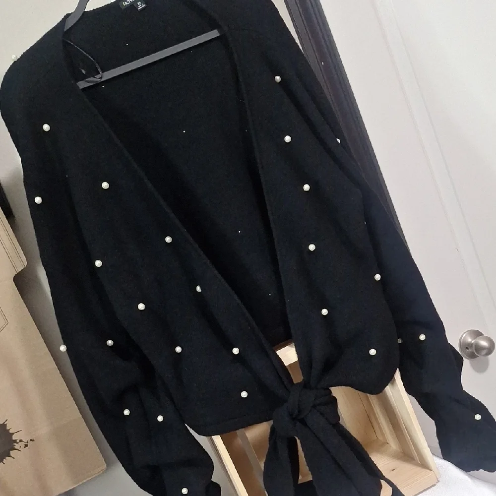 Black Pearl-Embellished Women's Sweater - Picture 2 of 3